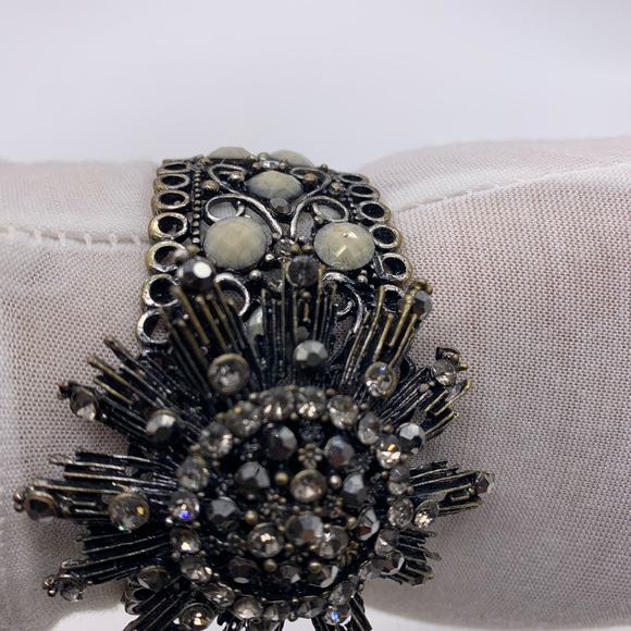 SDLZ Bracelet Statement Lattice Cuff Ornate Flower & Rhinestones - Picture 12 of 13